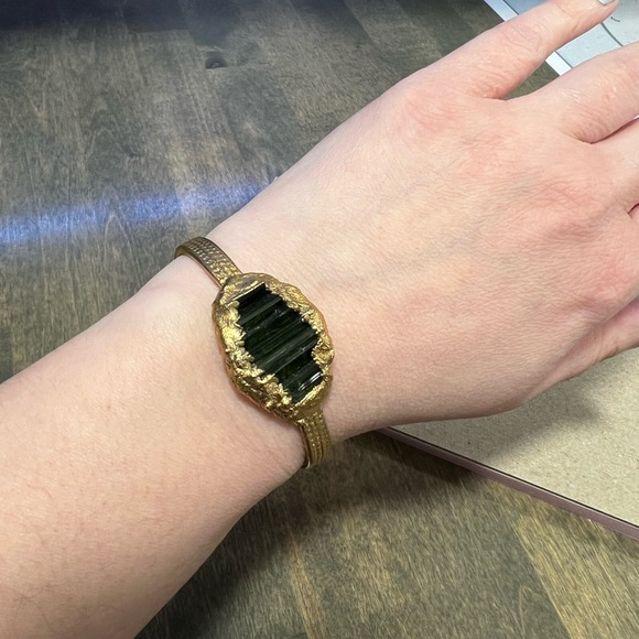 Green Tourmaline Cuff - Picture 4 of 5